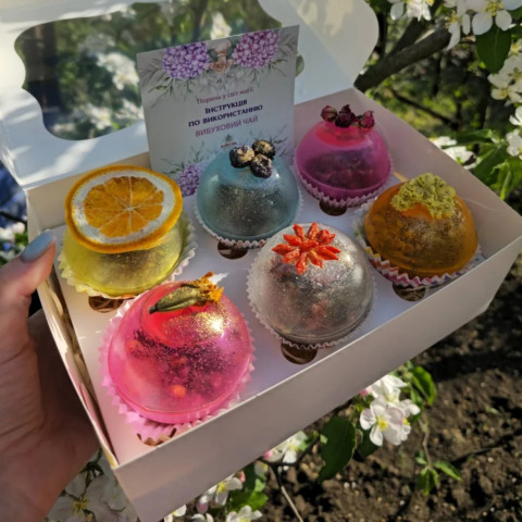 ЧАЙНІ БОМБОЧКИ РУЧНОЇ РОБОТИ В ПОДАРУНКОВІЙ УПАКОВЦІ