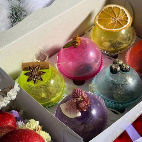 ЧАЙНІ БОМБОЧКИ РУЧНОЇ РОБОТИ В ПОДАРУНКОВІЙ УПАКОВЦІ