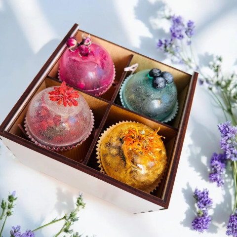 ЧАЙНІ БОМБОЧКИ РУЧНОЇ РОБОТИ В ПОДАРУНКОВІЙ УПАКОВЦІ